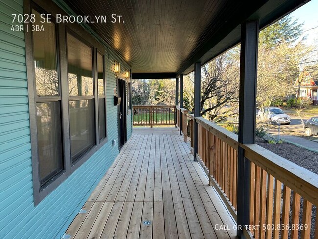 Building Photo - Stunning Newly Renovated 4-Bedroom Home fo...