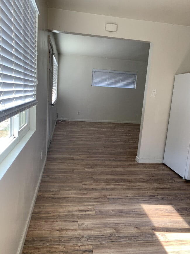 Building Photo - 2 Bed 1 Bath in Kernville
