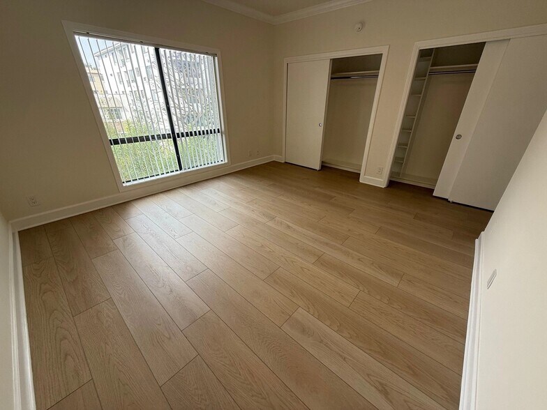 Building Photo - 1940 Malcolm Ave