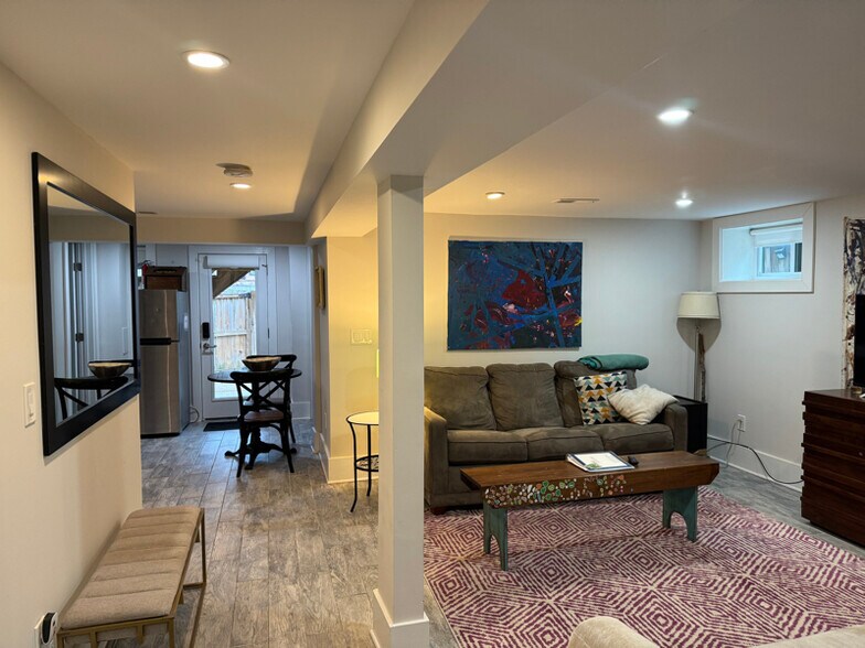 Building Photo - 4418 5th St NW