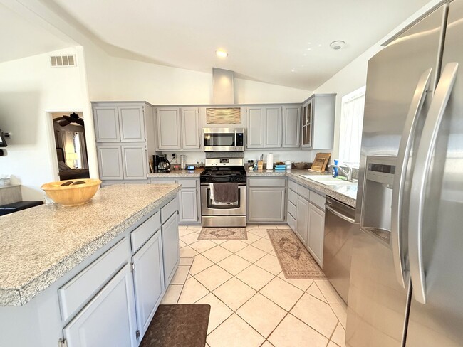 Building Photo - AVAILABLE NOW! 3 Bed / 2 Bath Condo in 55+...
