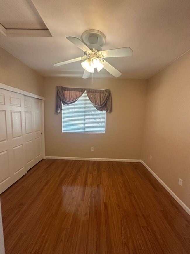 Building Photo - 4 Bedroom in East Woodland
