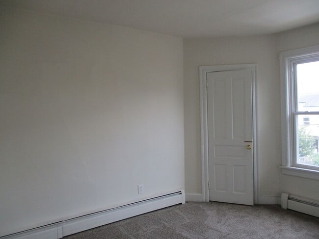 Building Photo - Completely remodeled, spacious Twin Attached home with private backyard - $2,100