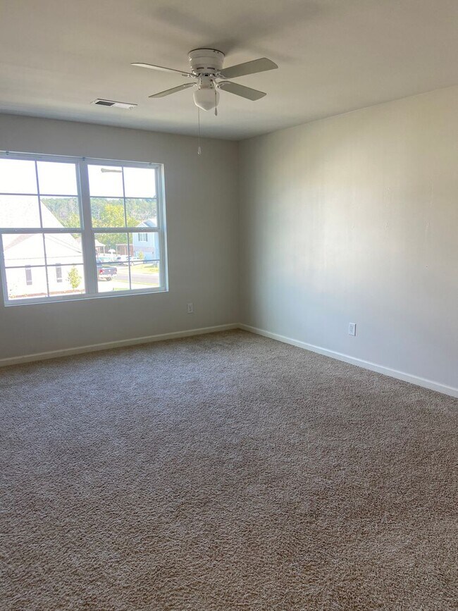 Building Photo - Coming Soon For Rent in Springville!