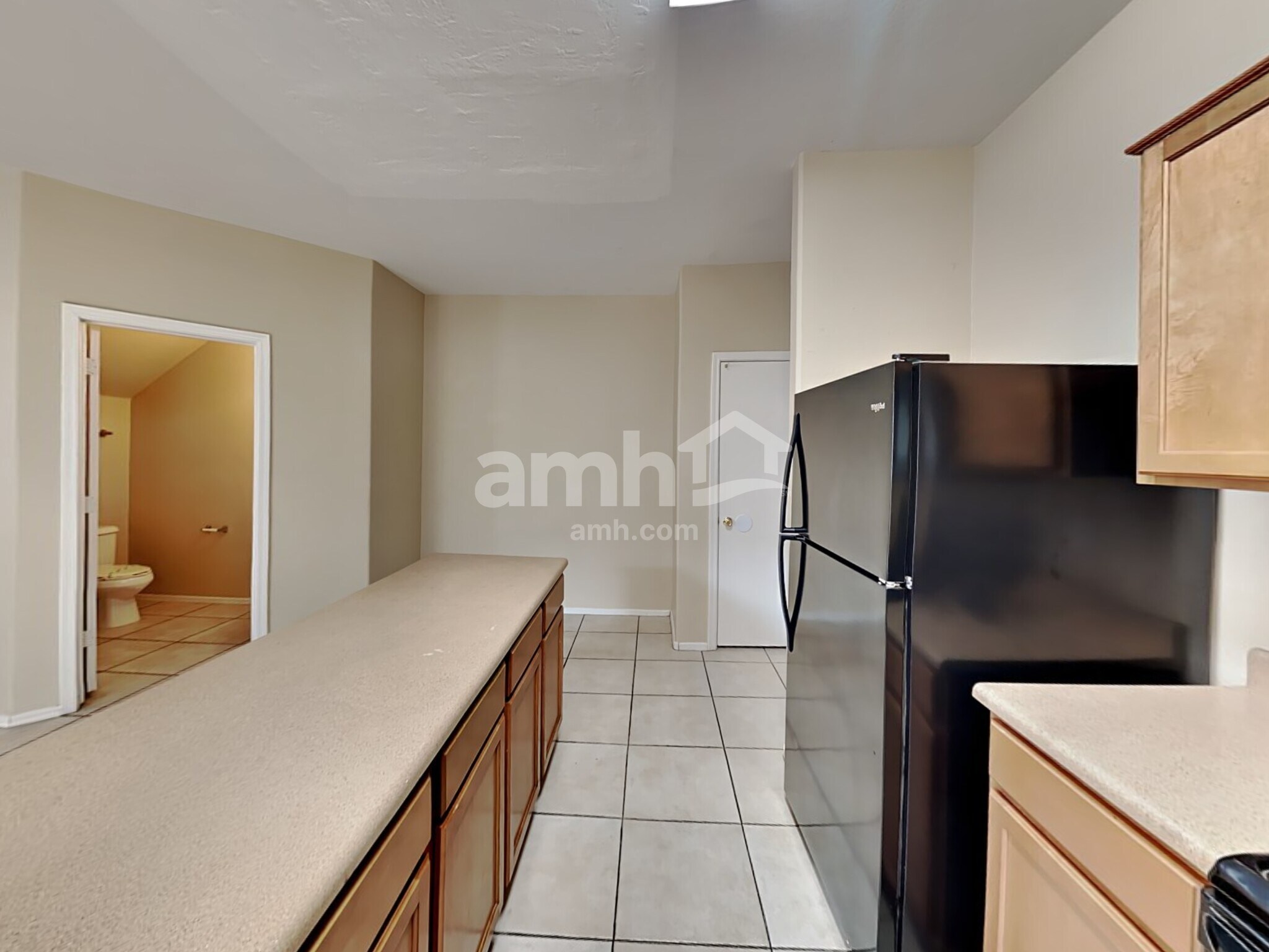 Building Photo - 5330 W Albeniz Pl