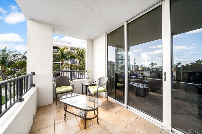 Building Photo - 101 SE 20th Ave