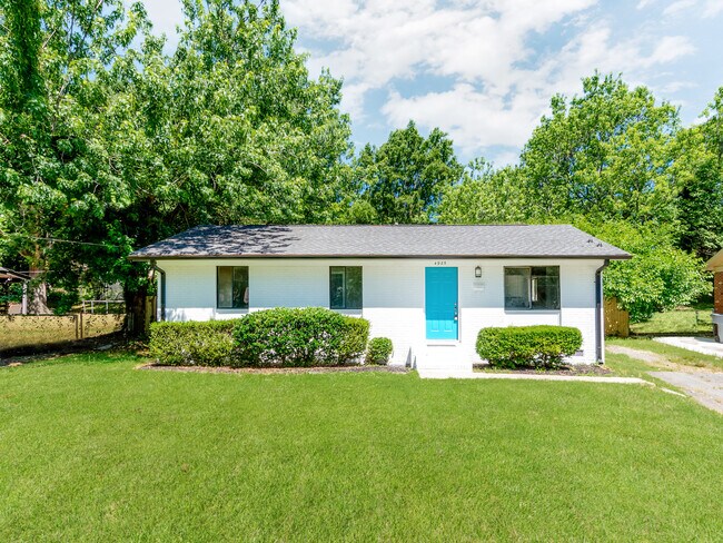 Building Photo - 4925 Springview Rd