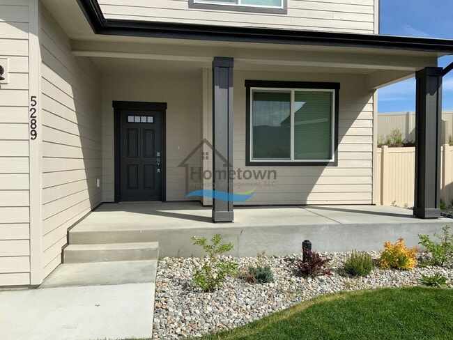 Building Photo - Woodbridge South Home with 4 Bedrooms and 3 Bathrooms in Post Falls build in 2021!