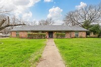 Building Photo - 2100 N 33rd St
