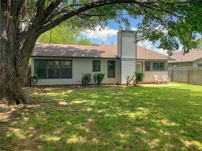 Building Photo - 1710 Goodson Ln