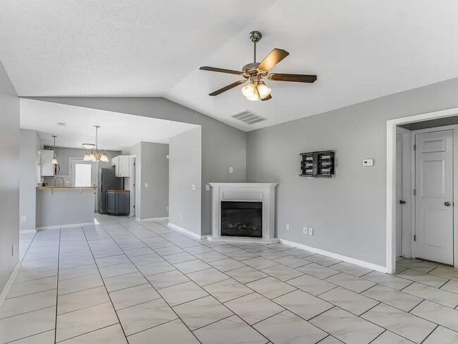 Building Photo - 1473 Westpark Dr