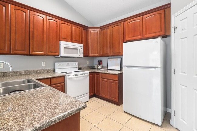Building Photo - 11517 Acorn Dr
