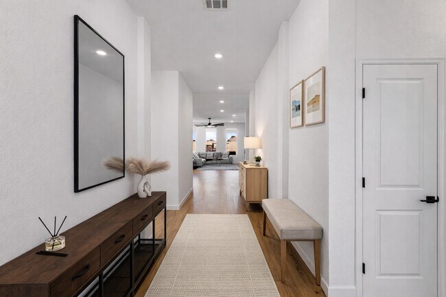 Building Photo - 2331 Peach Oak Xing