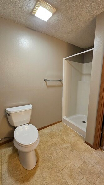 Building Photo - 605 Kimberlite St