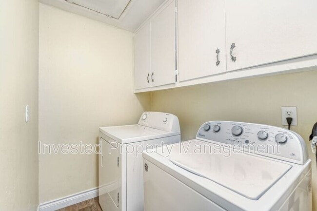 Building Photo - 3392 Ivy St