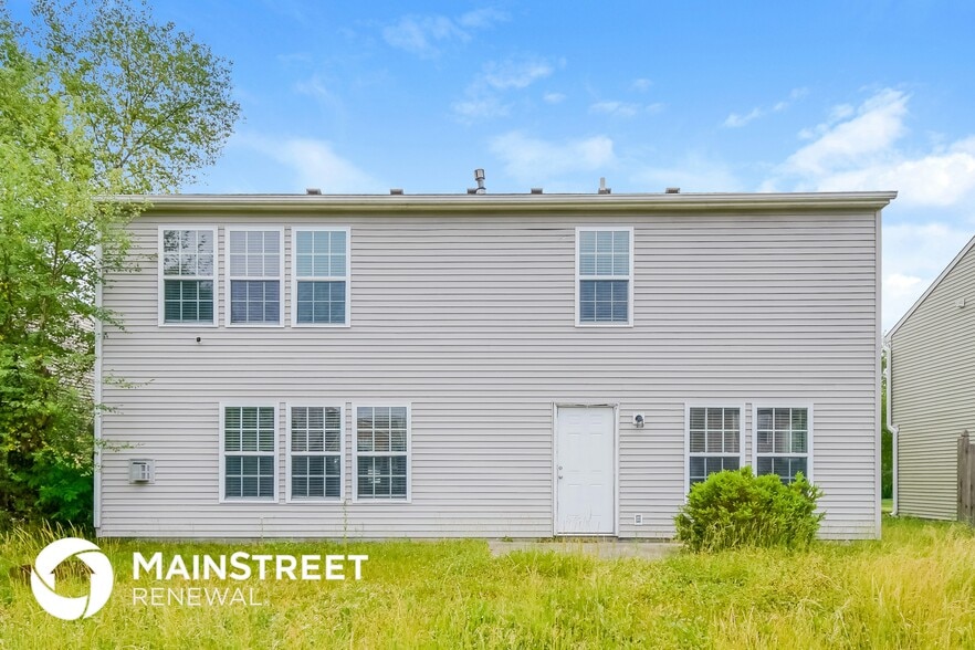 Building Photo - 8208 Firefly Way