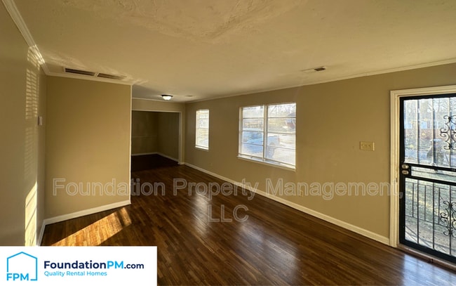 Building Photo - 3552 Suzanne Dr