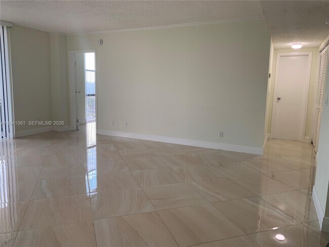 Building Photo - 13499 Biscayne Blvd