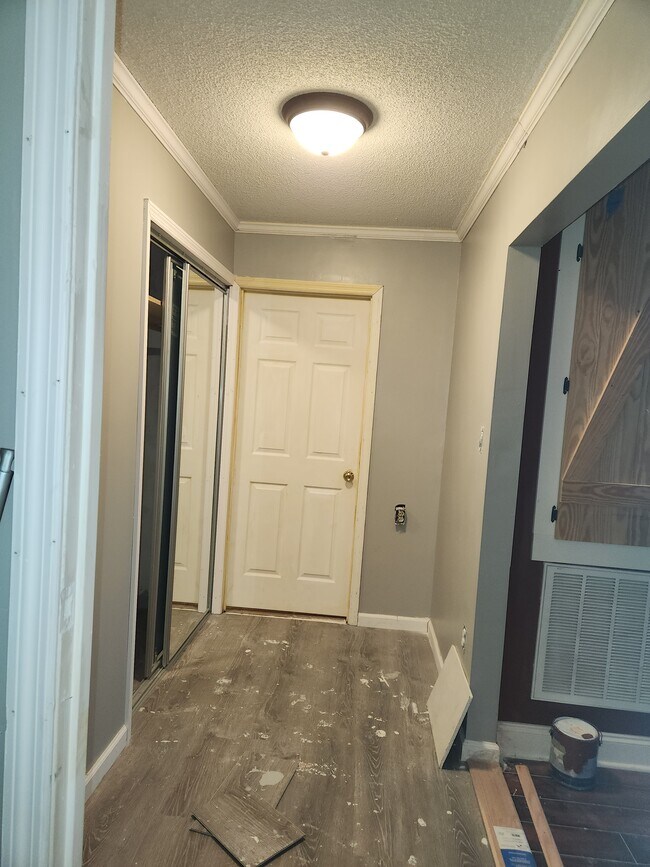 Building Photo - 2320 Allen Ave