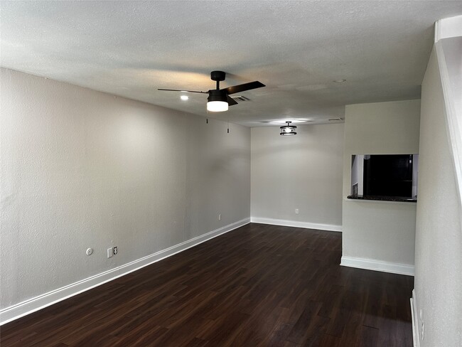 Building Photo - 9534 Pagewood Ln