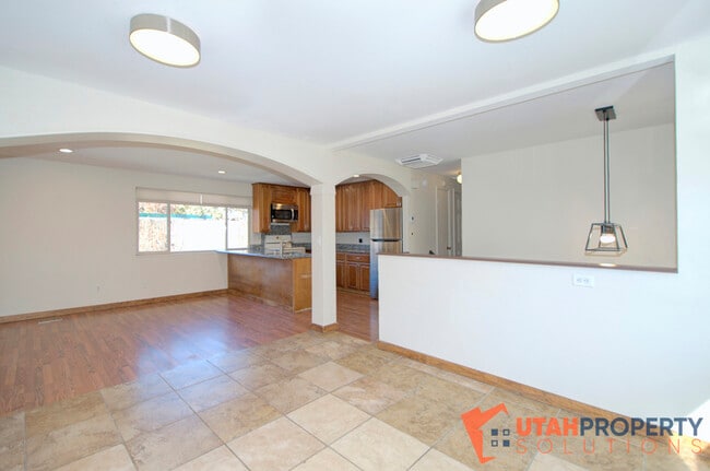 Building Photo - 3896 W Tuscaloosa Way