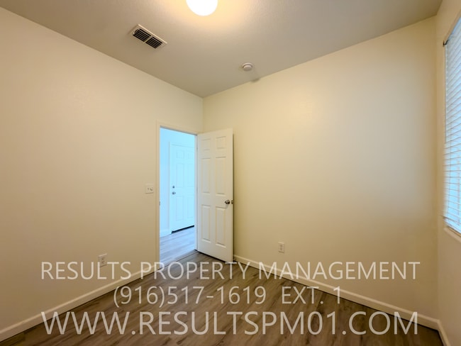 Building Photo - 3 Bedroom 2 bath Home in Natomas