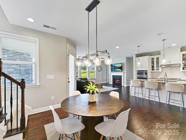 Building Photo - 9528 Horsebit Ln