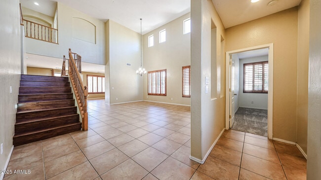 Building Photo - 7015 W Southgate Ave