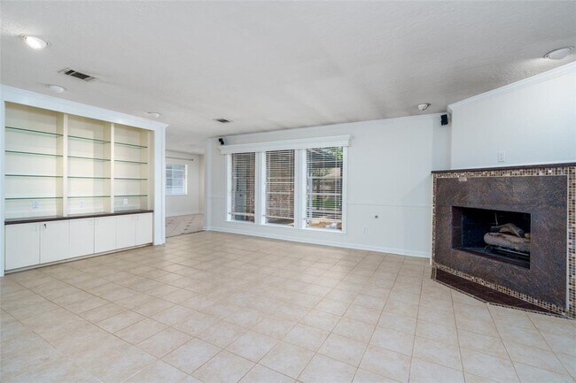 Building Photo - 11602 Jaycreek Dr