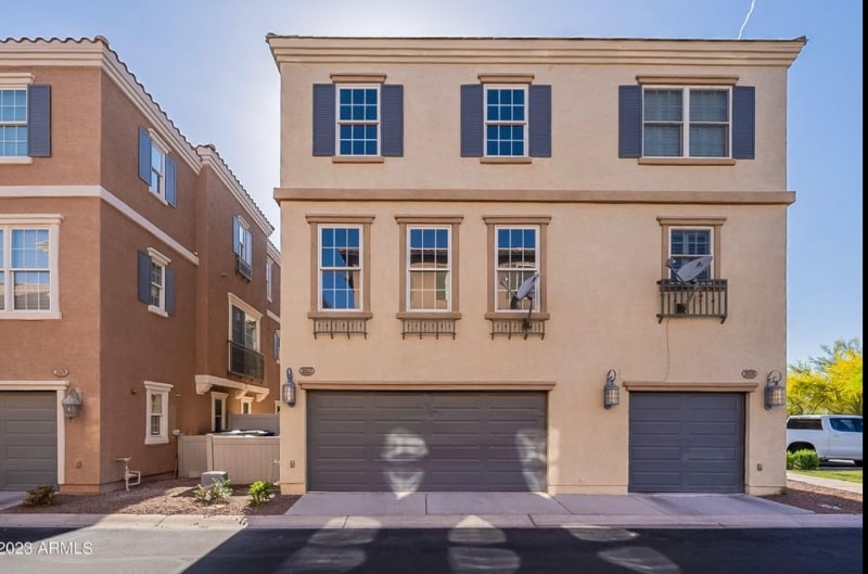 Building Photo - 2622 S Alpine Dr