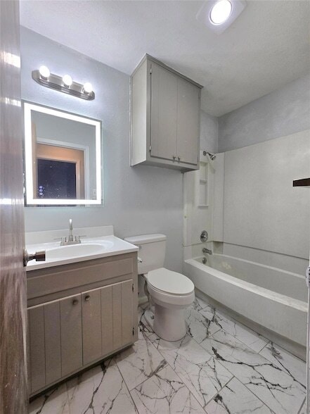 Building Photo - 1417 Hyridge Cir
