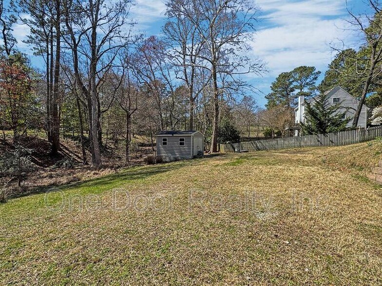 Building Photo - 138 Riverview Plantation Dr