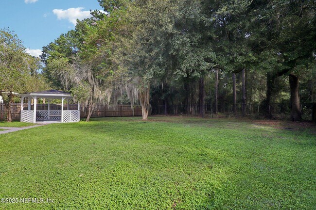 Building Photo - 350 Turtle Dove Dr