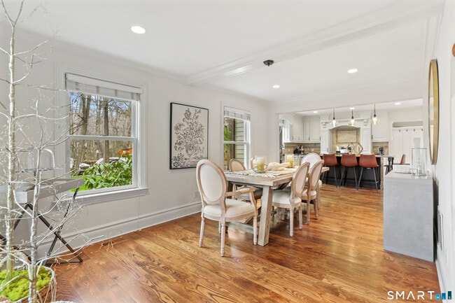 Building Photo - 1939 Bronson Rd