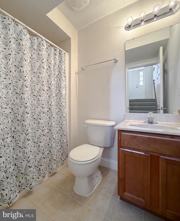 Building Photo - 46231 Sylvan Ct