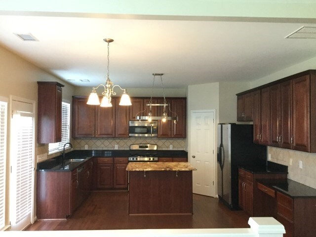 Building Photo - 2016 Arbor Vista Dr