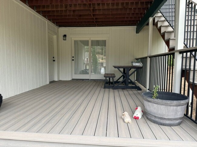 Building Photo - Resort-Style Living at Poker Flats gated community – 4 BR / 3 BA Multi-Level Home
