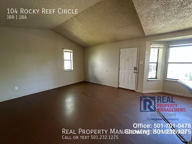 Building Photo - 104 Rockyreef Cir