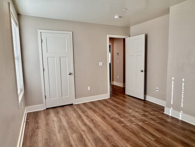 Building Photo - 230 Pello Ln