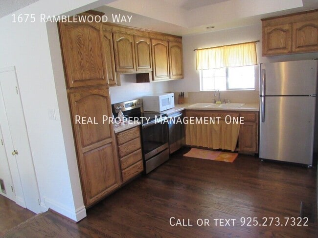 Building Photo - 1675 Ramblewood Way