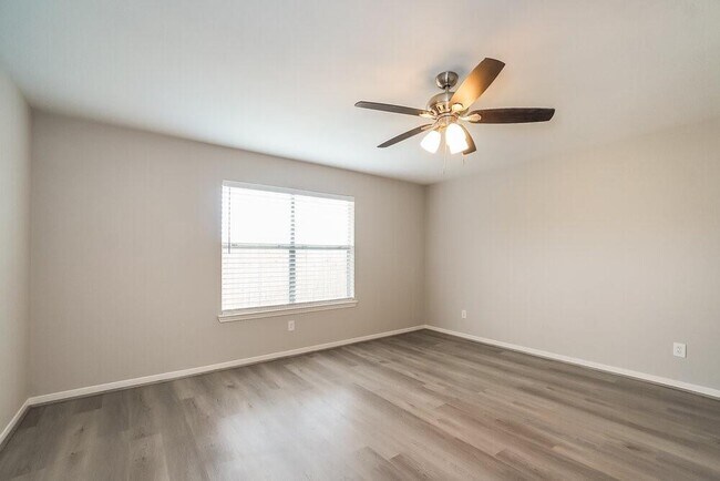 Building Photo - 3722 Colleen Woods Cir
