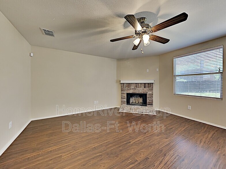 Building Photo - 1709 Terrell Dr