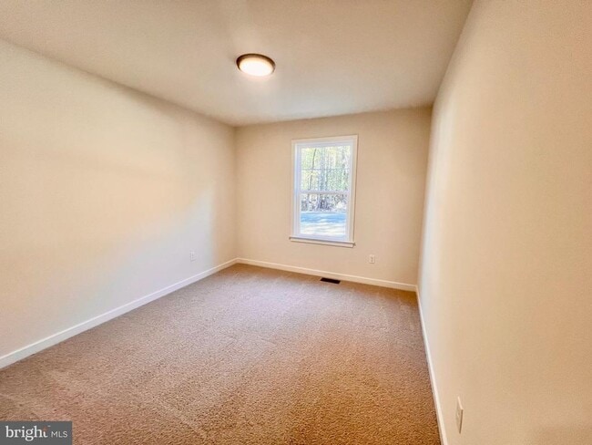 Building Photo - 102 Azalea Way