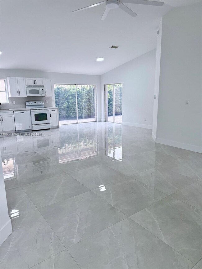 Building Photo - 9970 NW 32nd St