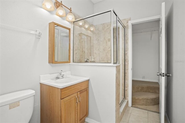 Building Photo - 9727 Mountain Lake Dr