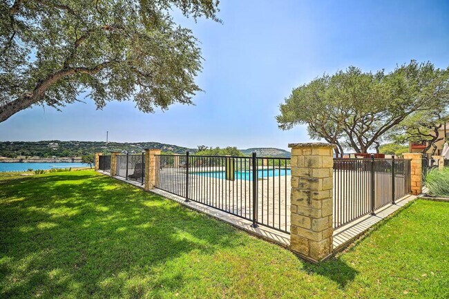 Building Photo - 21100 Santa Ana Cove