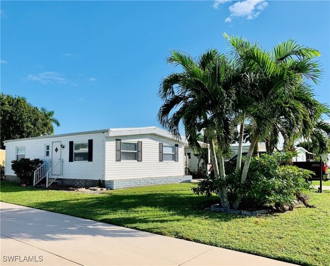 Building Photo - 251 Pine Key Ln