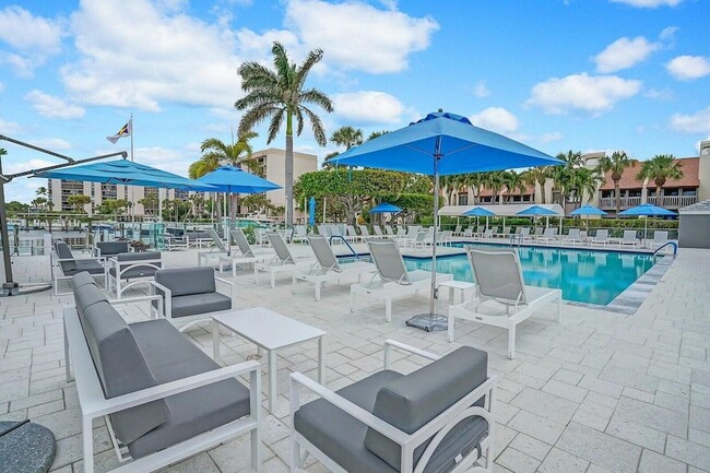 Building Photo - 2687 N Ocean Blvd