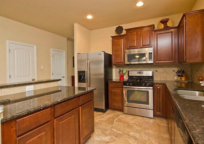 Building Photo - 20920 Windmill Ranch Ave