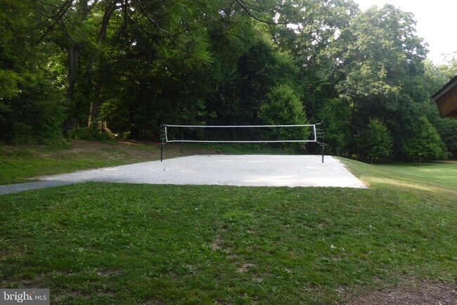 Building Photo - 3808 Delano St